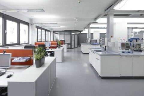 成都市龙泉驿区农村发展和林业局与我公司签订合作协议