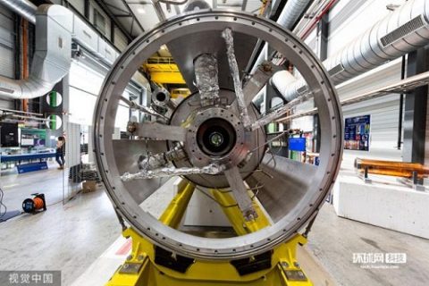 欧洲核子研究中心粒子物理实验室迎来公众开放日